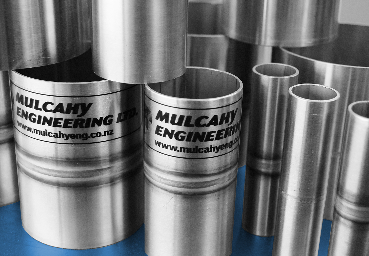 Mulcahy-SUPPORT-shots-1440x1000-AUTOMATED-WELDING-v2 Automatically welded stainless steel tube sections.